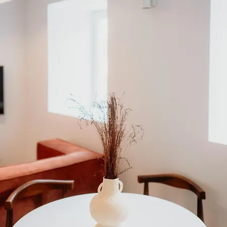 Mary Orange - No 232 Rc - Cozy & Two-bedroom